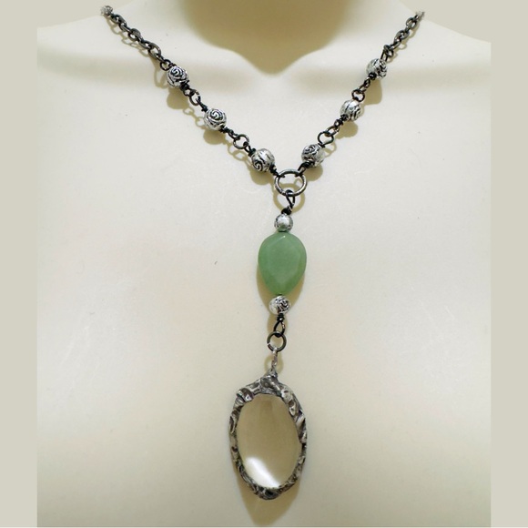 Artisan Magnifying Glass Caged in Silver-Blend Metalwork Jade Wire-Wrap Necklace - Picture 5 of 14